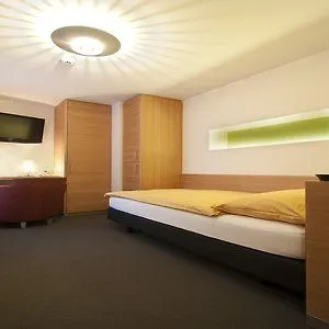 Hotel Simi 4*