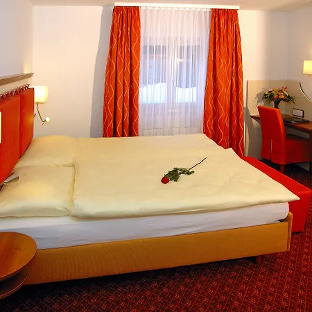 Otel Simi 4*