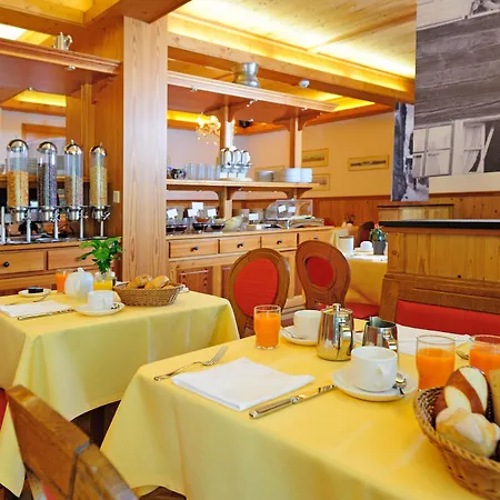 Simi Otel 4*