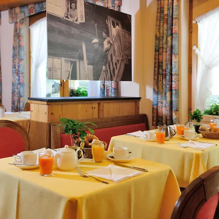 Otel Simi 4*